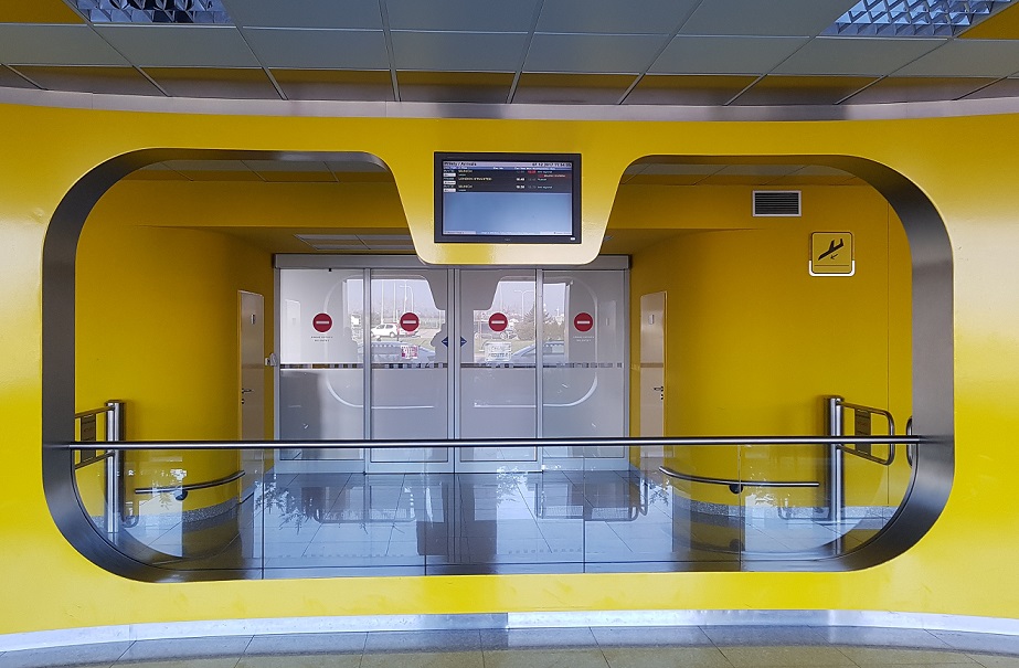 Flights From Brno to Munich Suspended as British Carrier FlyBMI Collapses Flights From Brno to Munich Suspended as British Carrier FlyBMI Collapses